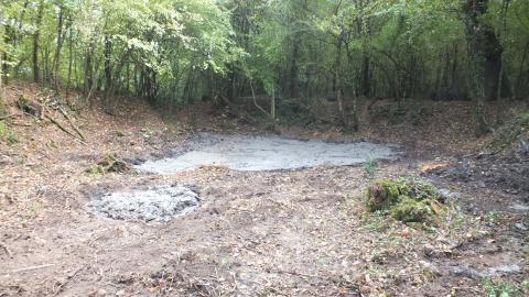 Mare juste après travaux en octobre 2015, mieux éclairée et à sec avant les pluies hivernales